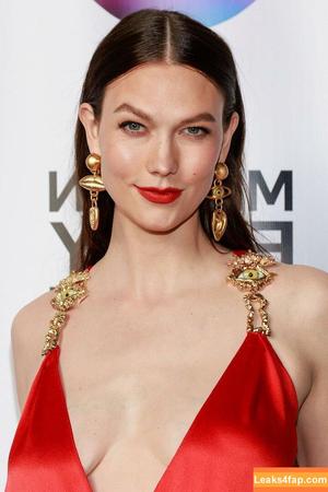 Karlie Kloss photo #0058