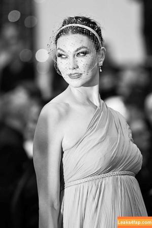 Karlie Kloss photo #0073