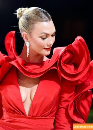 Karlie Kloss photo #0374