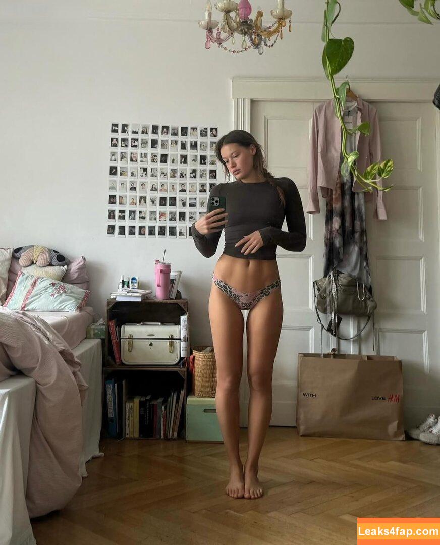 Karlotta Emilie Henke / karlotta.emilie leaked photo photo #0319