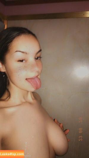Karma Lee photo #0024