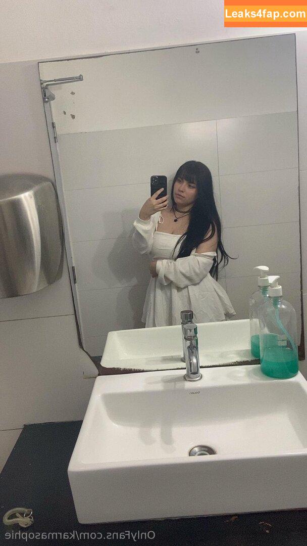 karmasophie / sophie.karma leaked photo photo #0017
