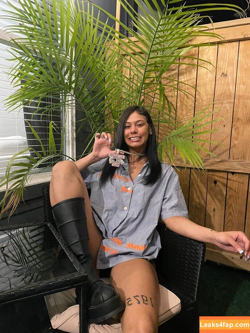 Karrahbooo leaked photo photo #0017