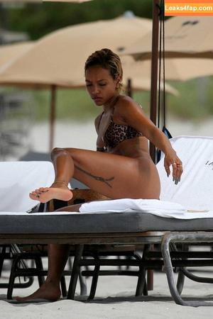 Karrueche Tran photo #0385