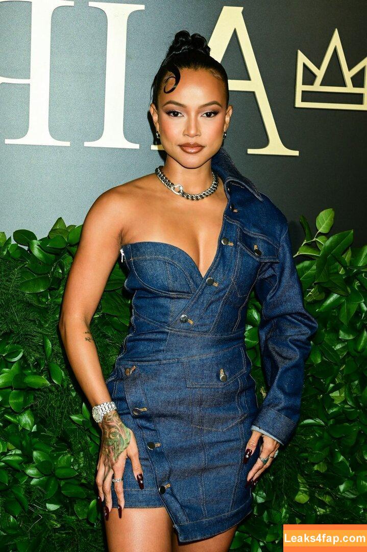 Karrueche leaked photo photo #0009