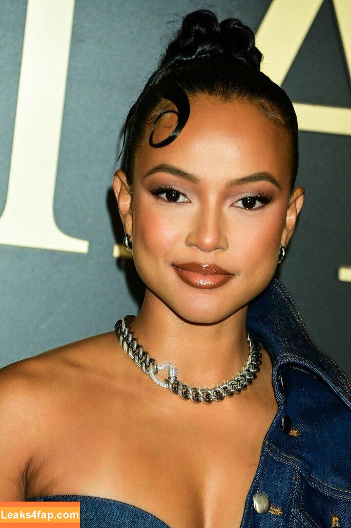 Karrueche leaked photo photo #0010