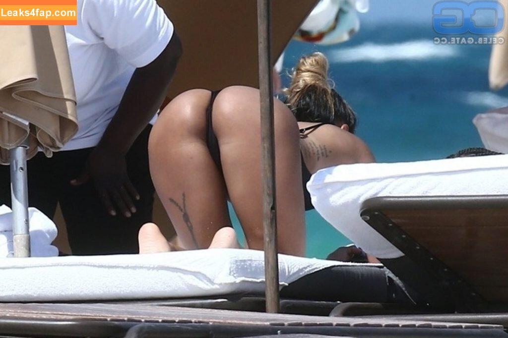 Karrueche /  leaked photo photo #0215