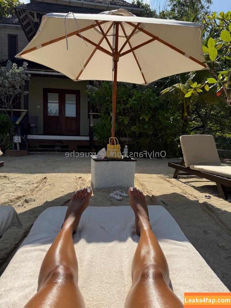 Karrueche /  leaked photo photo #0241