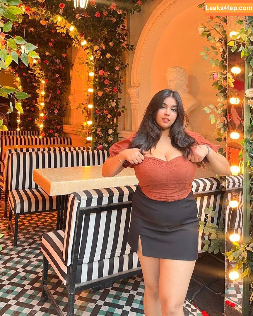 Kashish Mahajan / kaashiissh слитое фото фото #0018