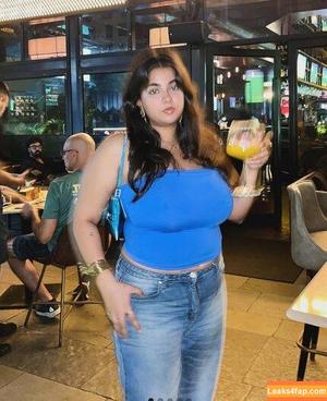 Kashish Mahajan фото #0005