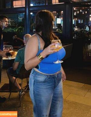 Kashish Mahajan фото #0006