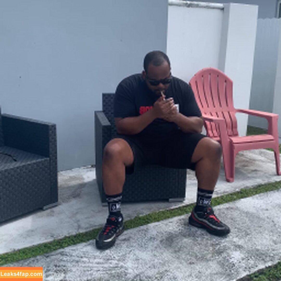 Kat Black / katblackmodel / notkatblack / sexxxubus leaked photo photo #0016