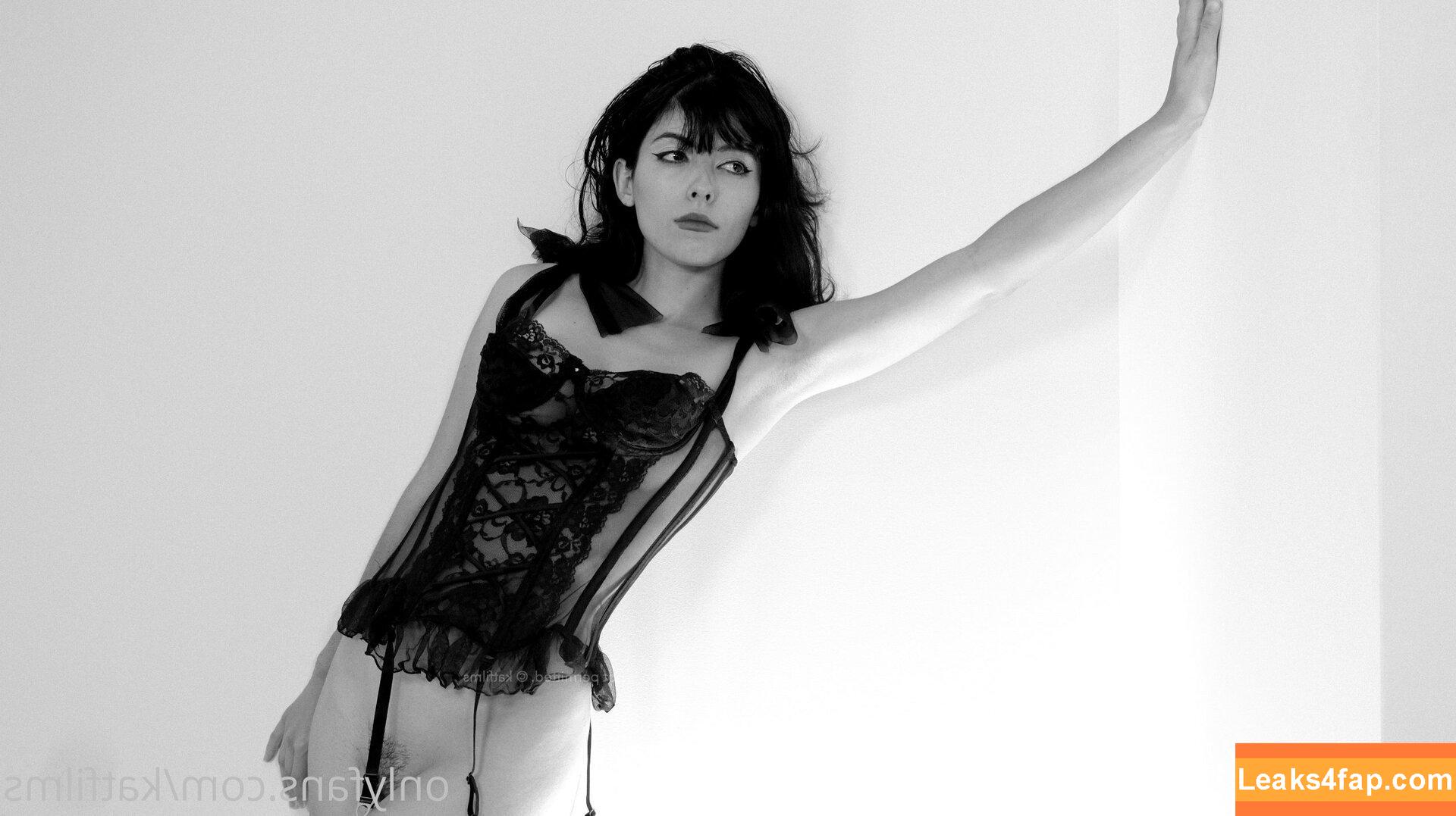 Kat Cabaret / Kat Dreams / Kat Streams / LeCabaret / Salacious Kitty / katfilms / katstreams / krmisfitcabaret leaked photo photo #0131