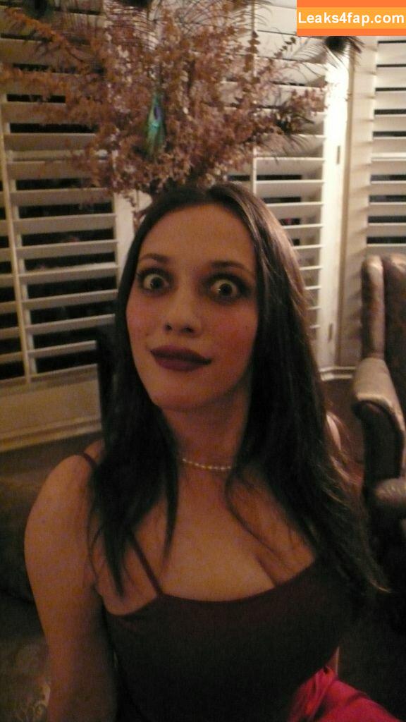 Kat Dennings / OfficialKat / katdenningsss leaked photo photo #0317