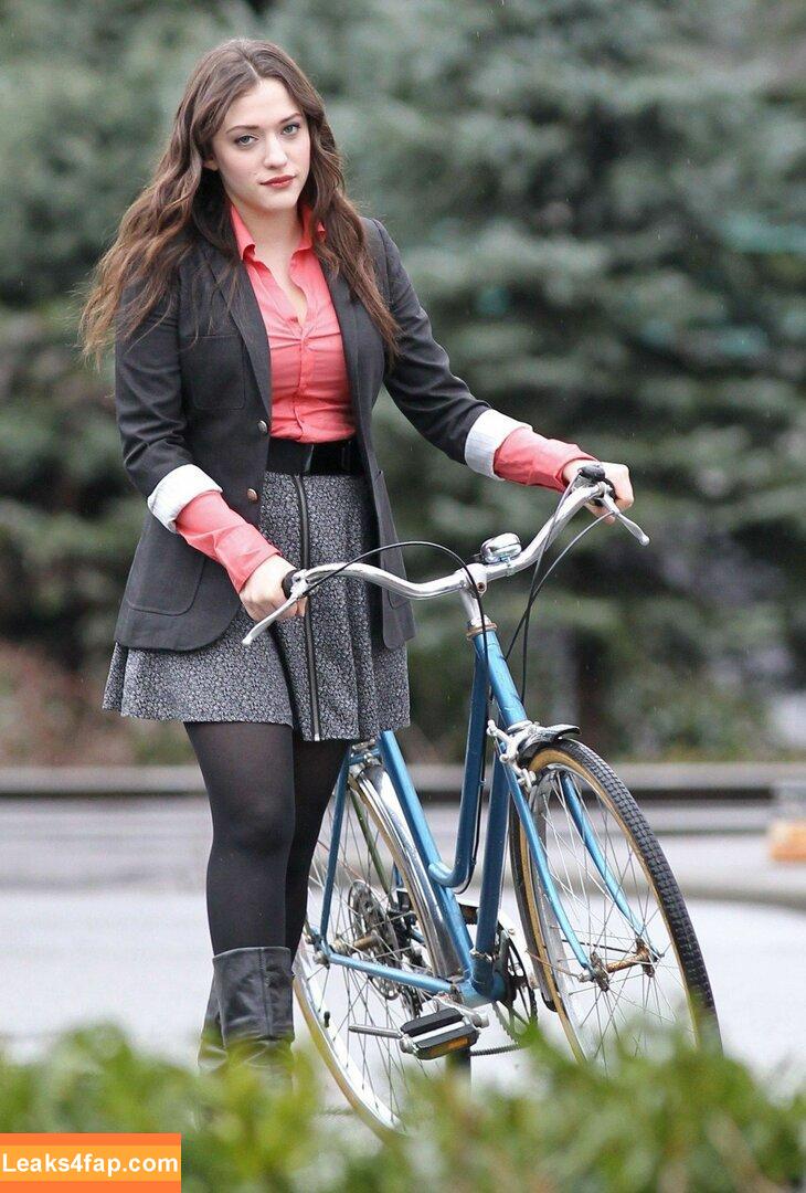Kat Dennings / OfficialKat / katdenningsss leaked photo photo #0352