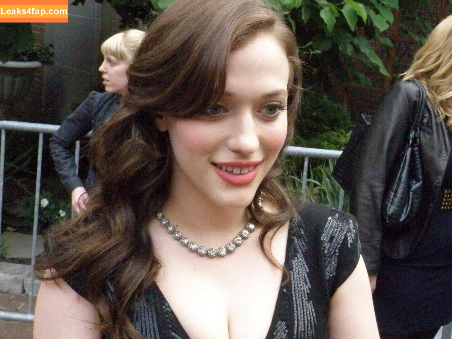 Kat Dennings / OfficialKat / katdenningsss leaked photo photo #0367