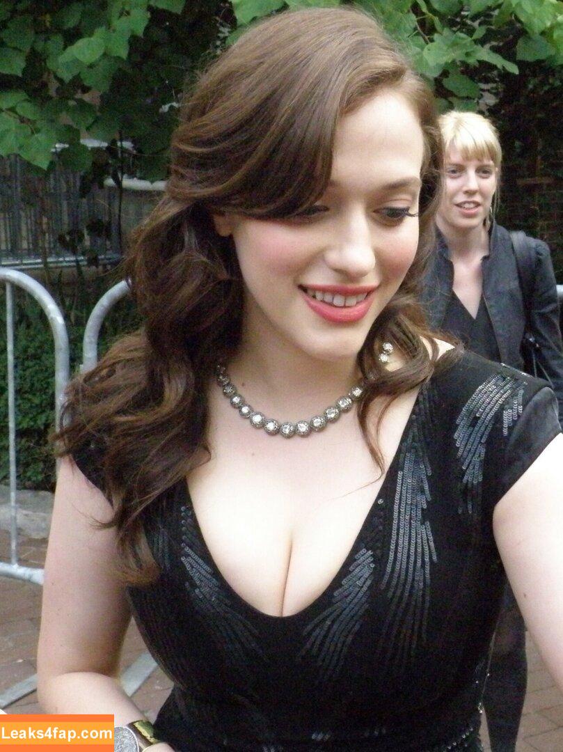 Kat Dennings / OfficialKat / katdenningsss leaked photo photo #0369
