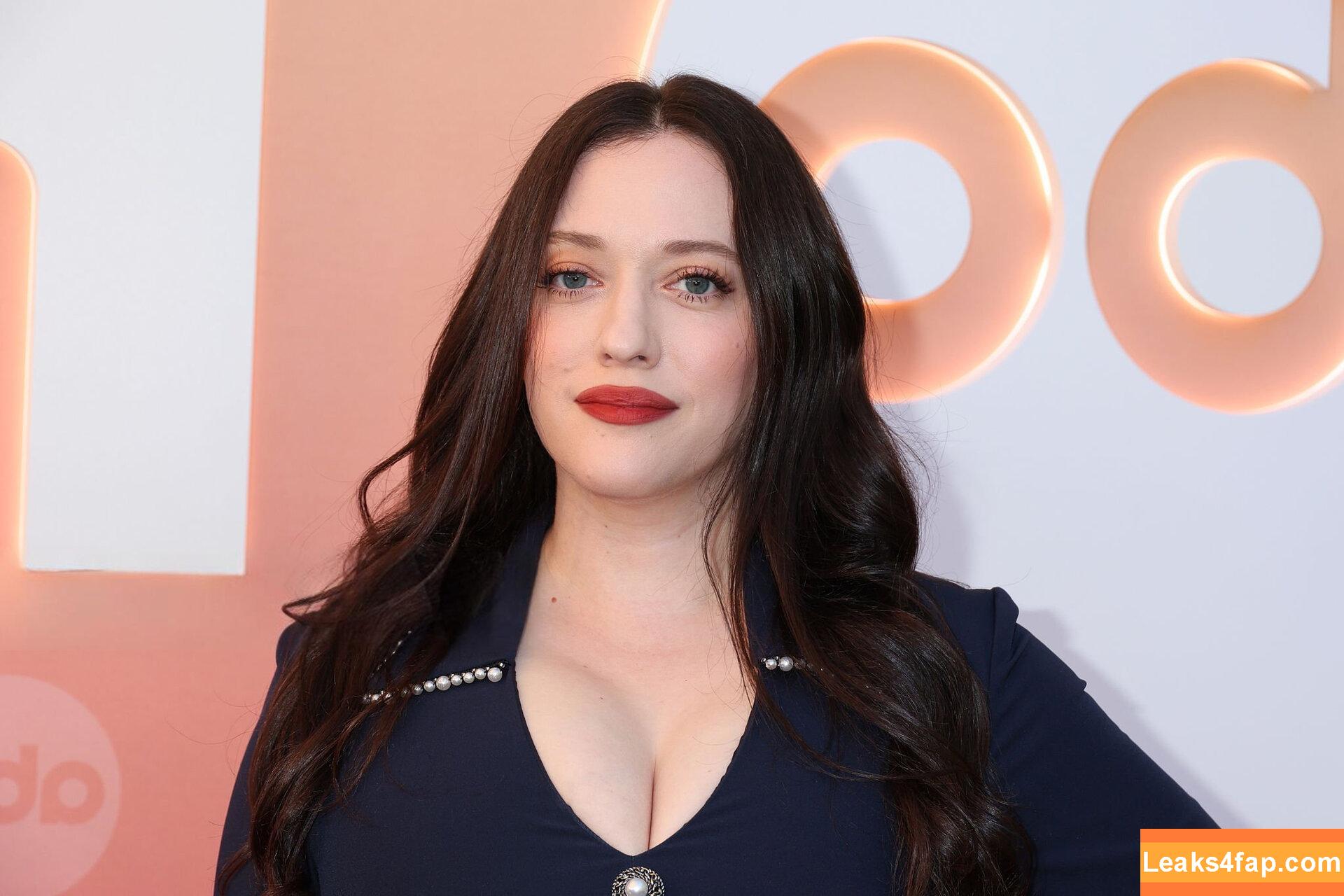 Kat Dennings / OfficialKat / katdenningsss слитое фото фото #0615