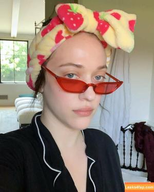 Kat Dennings photo #0055