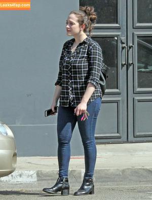 Kat Dennings photo #0071