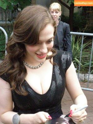 Kat Dennings photo #0106