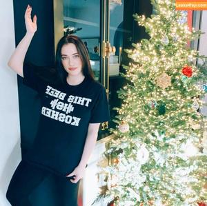 Kat Dennings photo #0148