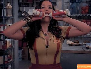 Kat Dennings photo #0320