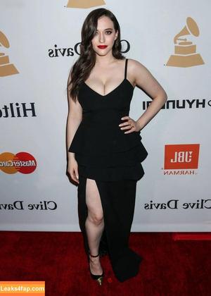 Kat Dennings photo #0454