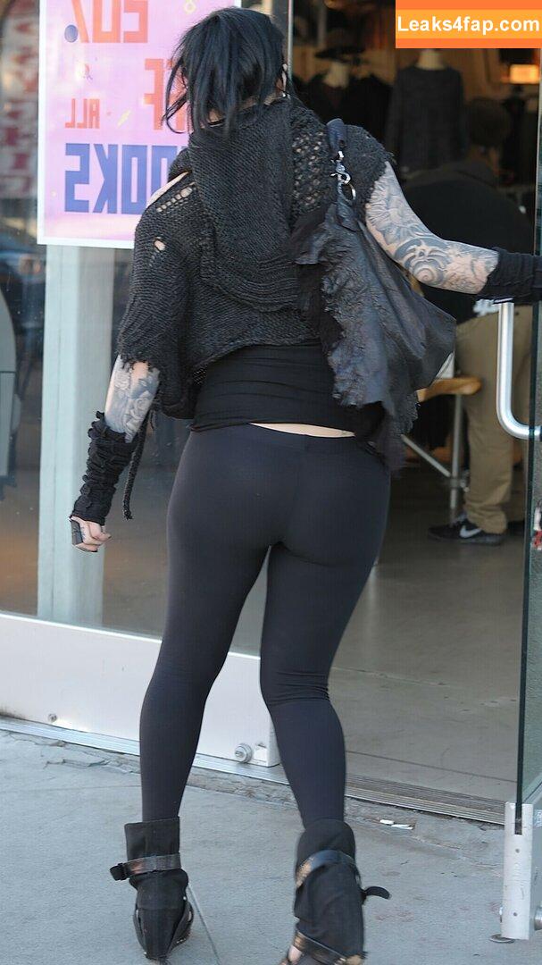 Kat Von D / thekatvond leaked photo photo #0012