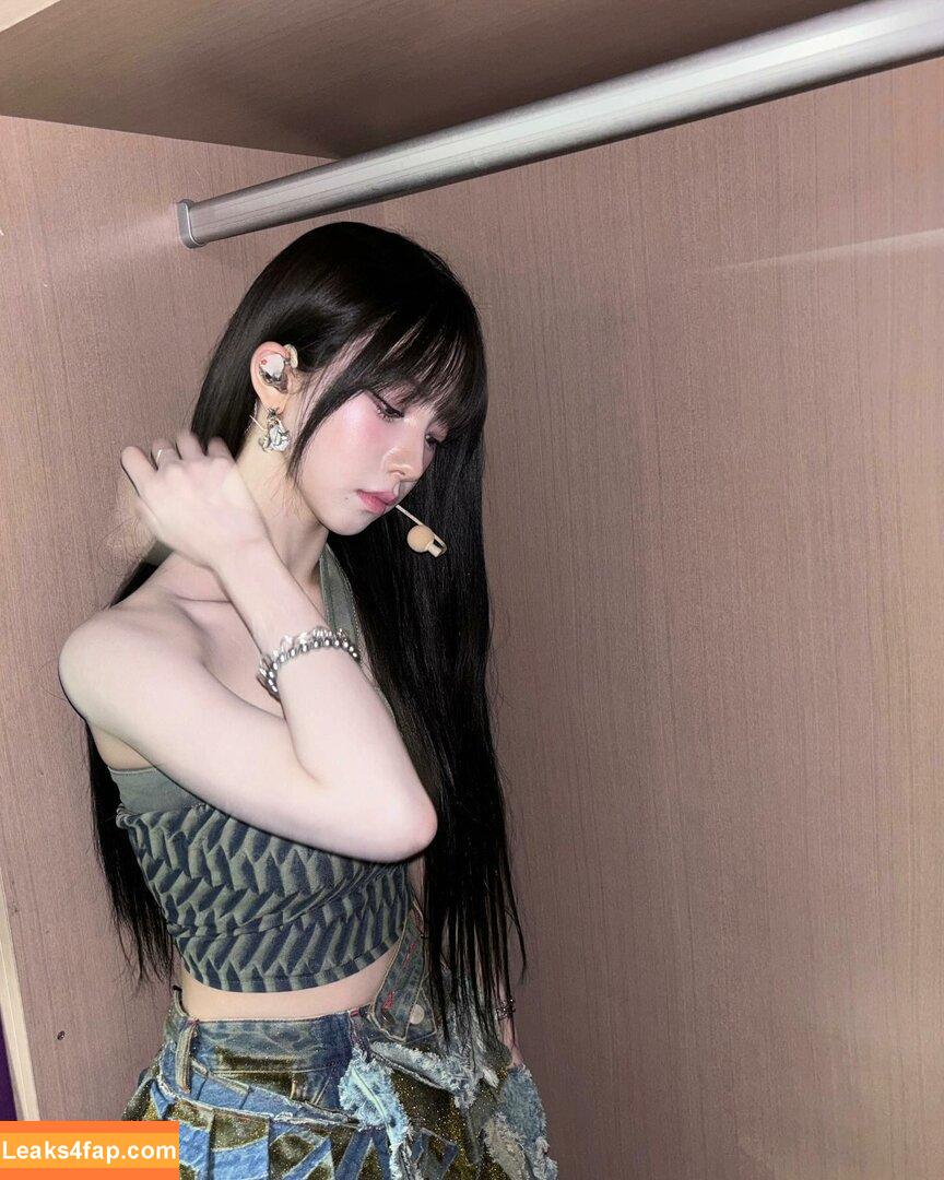 katarinabluu / Karina / aespa / karinamasfina leaked photo photo #0041