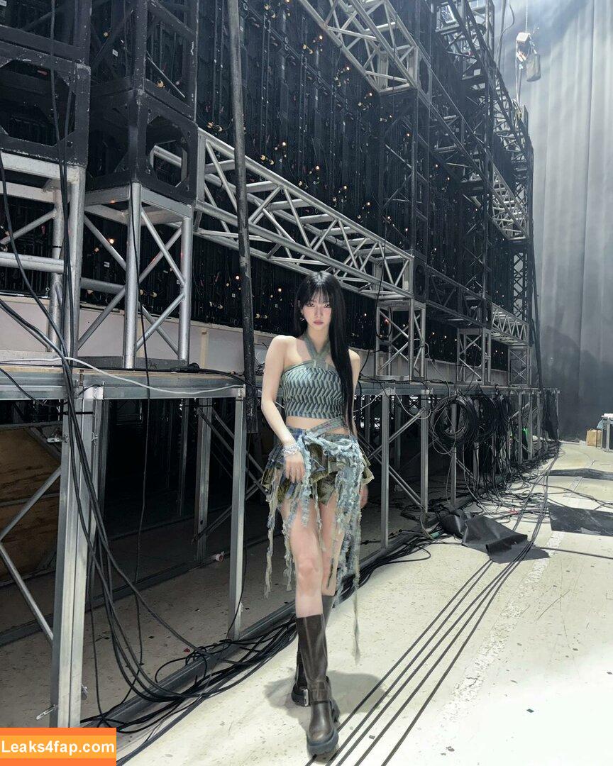 katarinabluu / Karina / aespa / karinamasfina leaked photo photo #0043