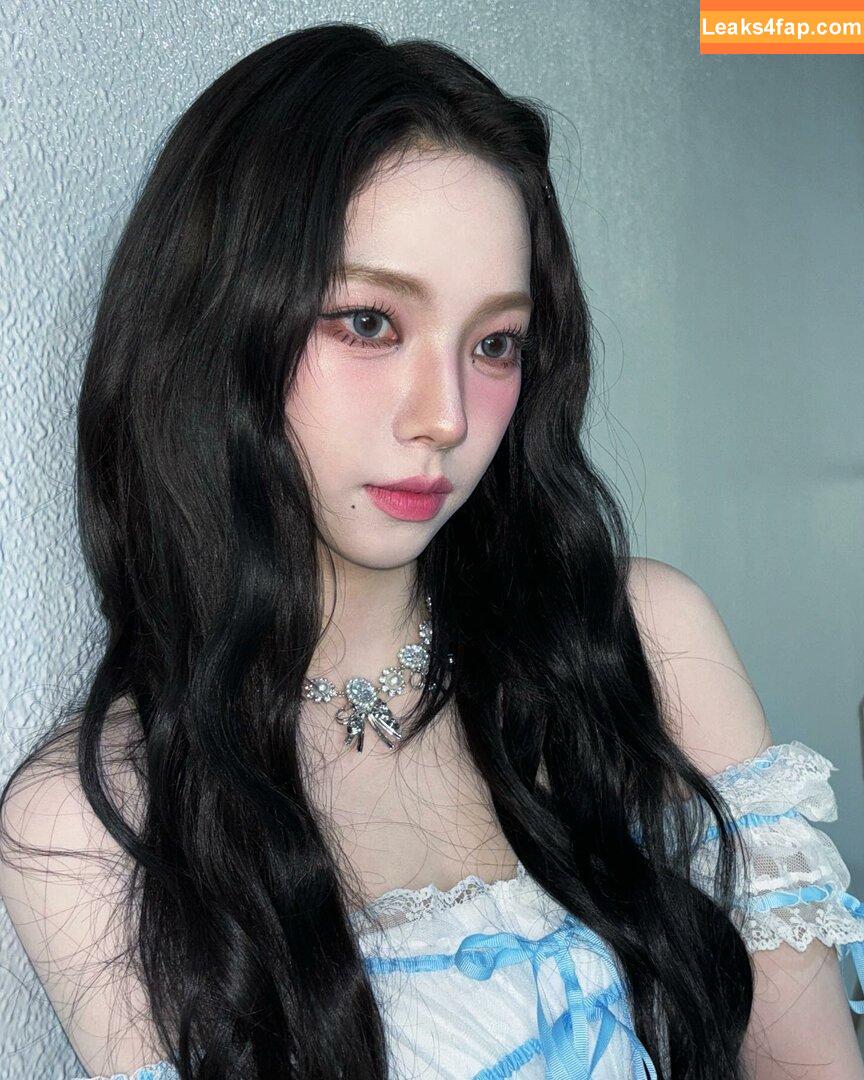 katarinabluu / Karina / aespa / karinamasfina leaked photo photo #0060