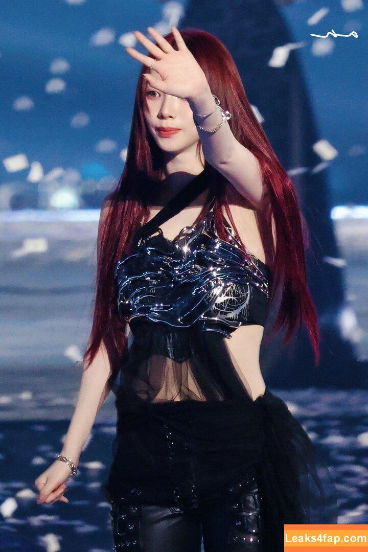 katarinabluu / Karina / aespa / karinamasfina слитое фото фото #0389