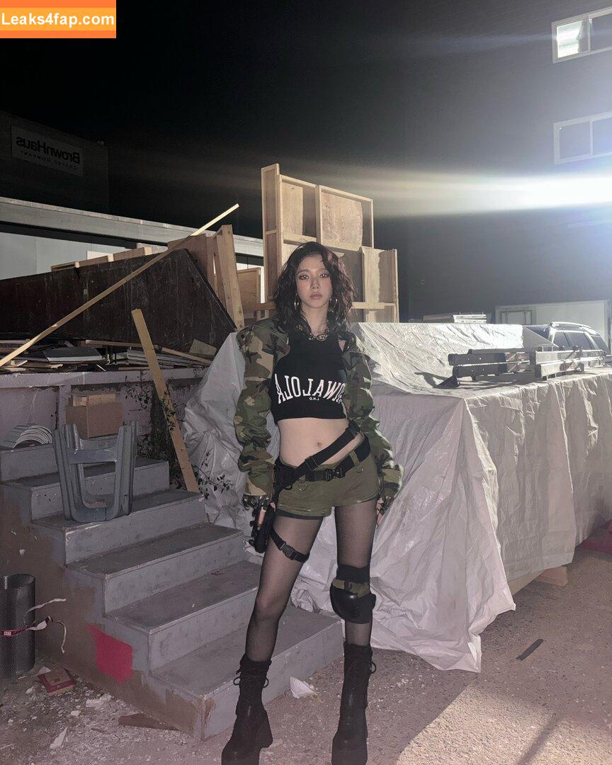 katarinabluu / Karina / aespa / karinamasfina leaked photo photo #0409