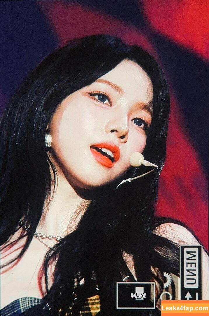 katarinabluu / Karina / aespa / karinamasfina слитое фото фото #0499