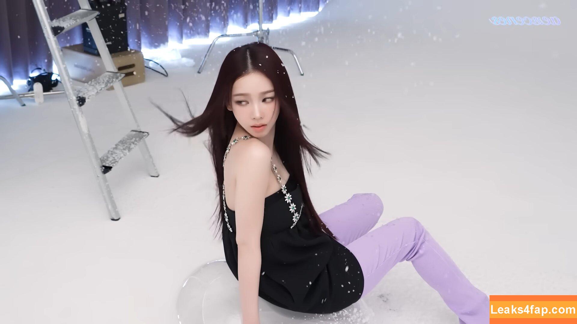 katarinabluu / Karina / aespa / karinamasfina leaked photo photo #0561