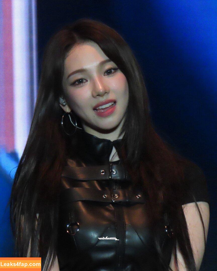 katarinabluu / Karina / aespa / karinamasfina слитое фото фото #1712