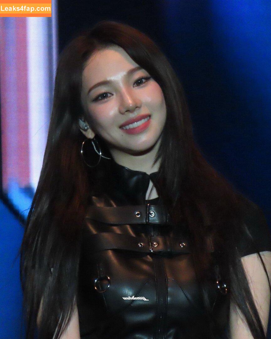 katarinabluu / Karina / aespa / karinamasfina слитое фото фото #1713