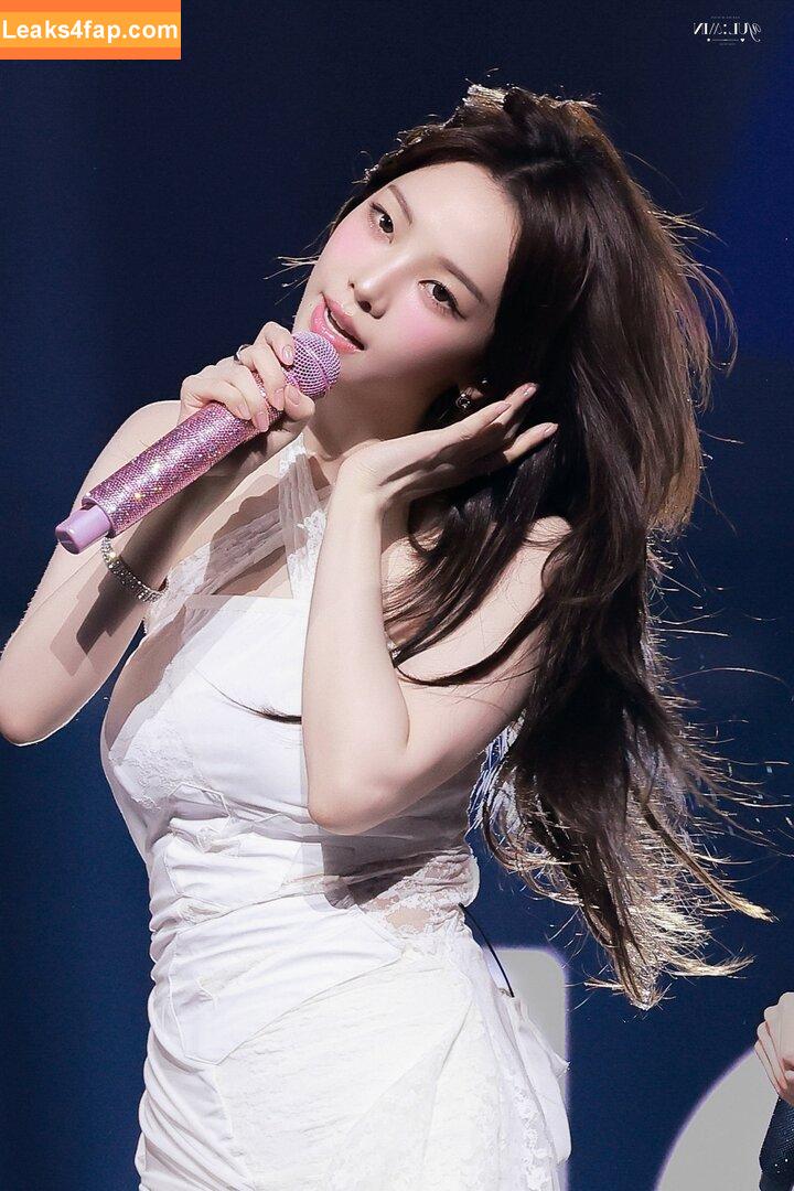 katarinabluu / Karina / aespa / karinamasfina leaked photo photo #1732