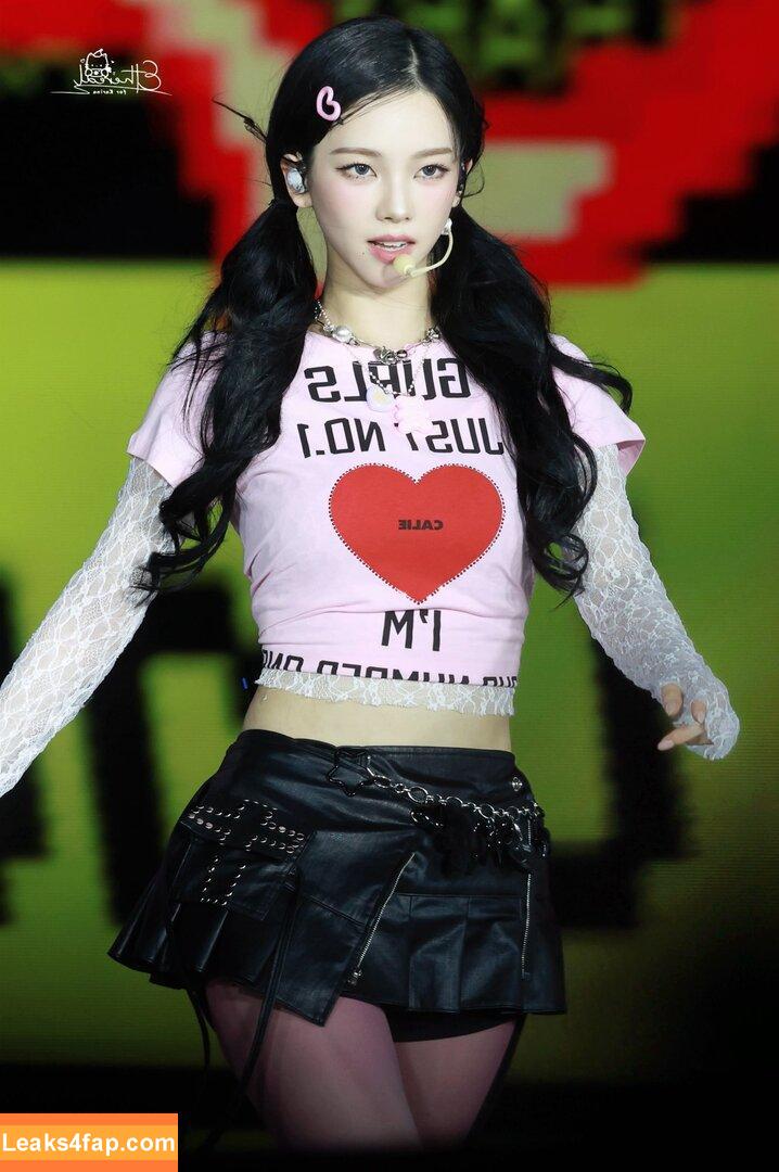 katarinabluu / Karina / aespa / karinamasfina leaked photo photo #2177