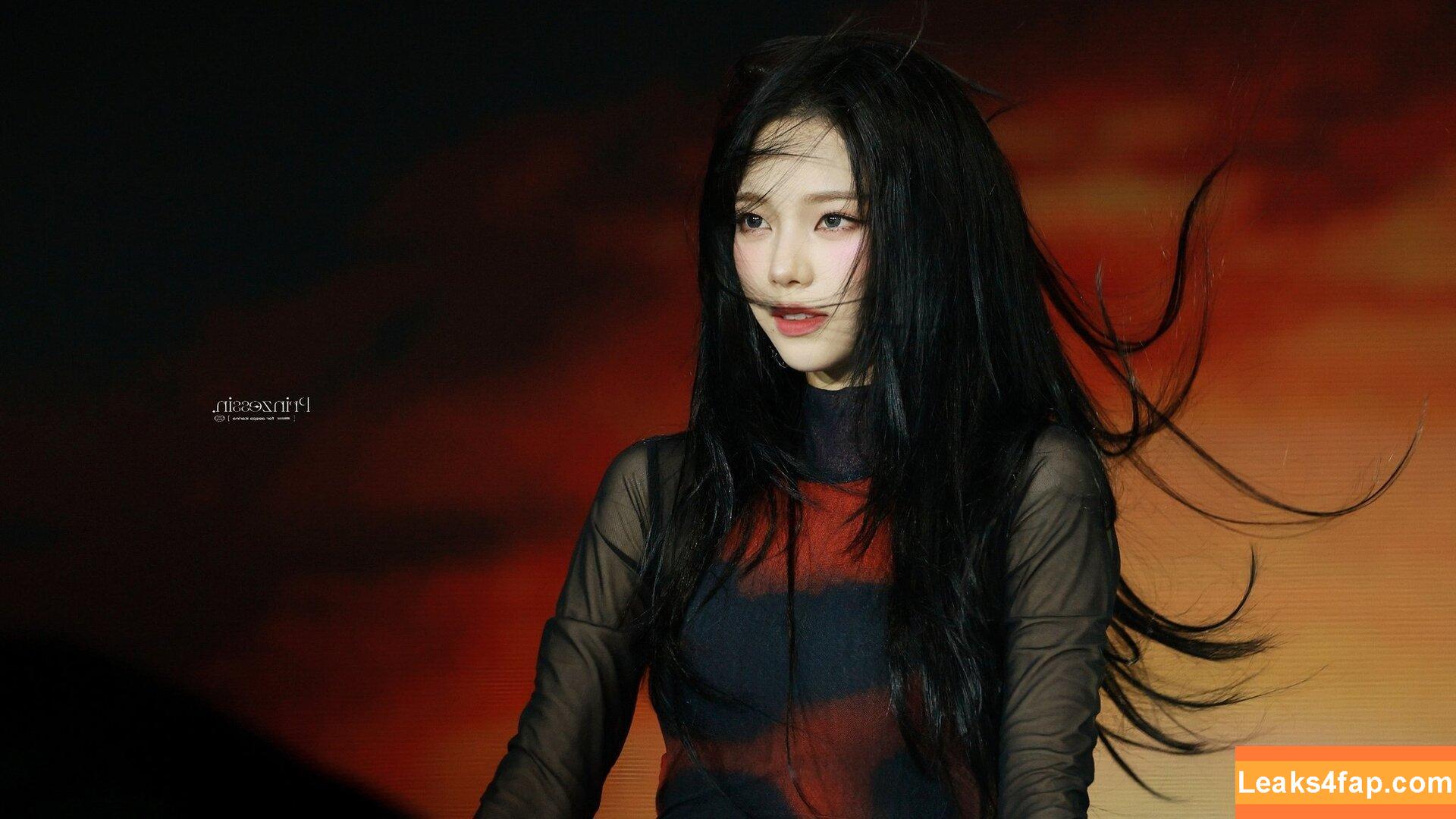 katarinabluu / Karina / aespa / karinamasfina leaked photo photo #2183