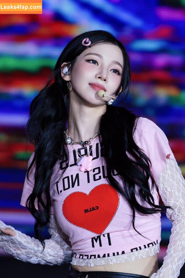 katarinabluu / Karina / aespa / karinamasfina leaked photo photo #2198