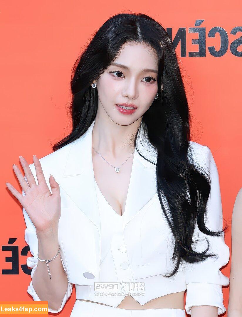 katarinabluu / Karina / aespa / karinamasfina leaked photo photo #2200