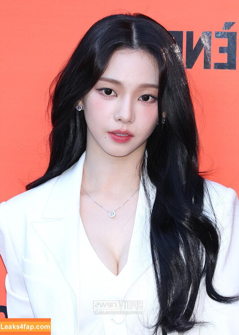 katarinabluu / Karina / aespa / karinamasfina leaked photo photo #2215