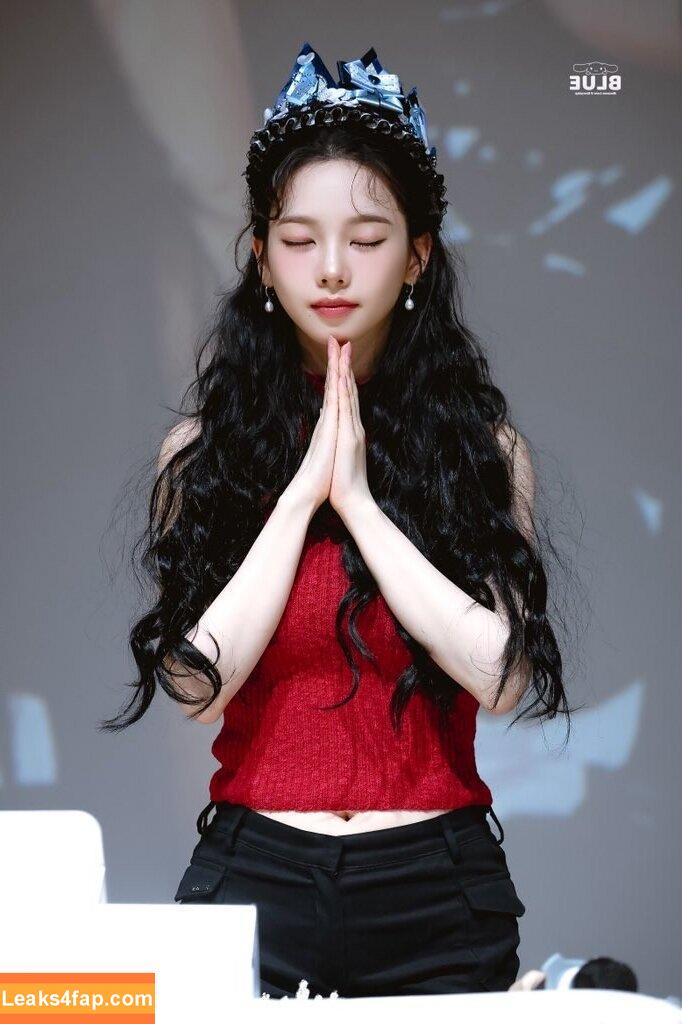 katarinabluu / Karina / aespa / karinamasfina leaked photo photo #2330