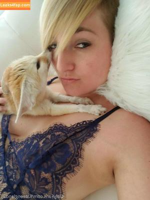 Kate England photo #0194