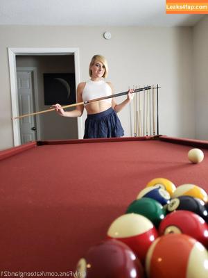 Kate England photo #0212