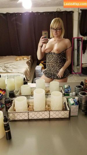 Kate England photo #0303