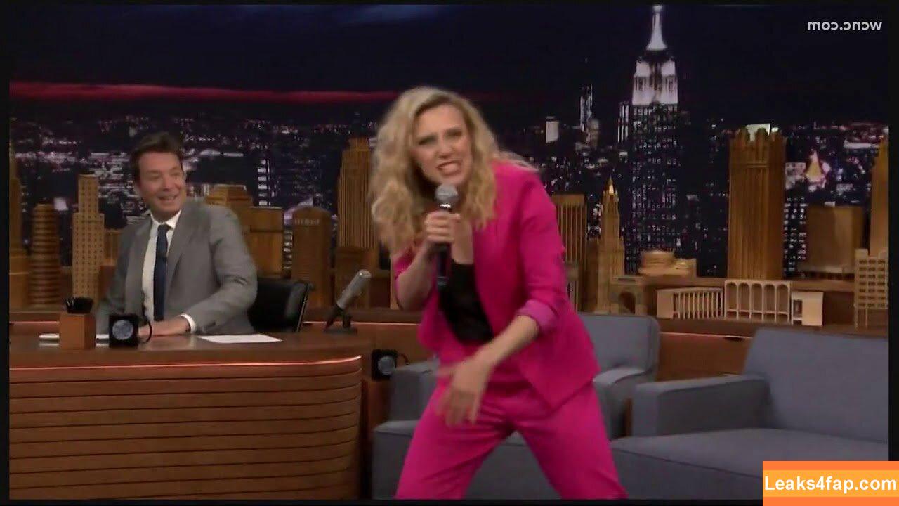 Kate McKinnon /  слитое фото фото #0024