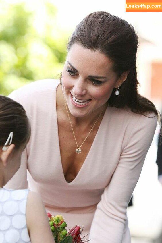 Kate Middleton / Catherine / Catherine Elizabeth / PrincessWales / princeandprincessofwales leaked photo photo #0010